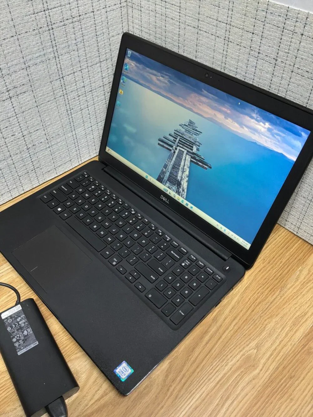 Dell Latitude 3500 15.6